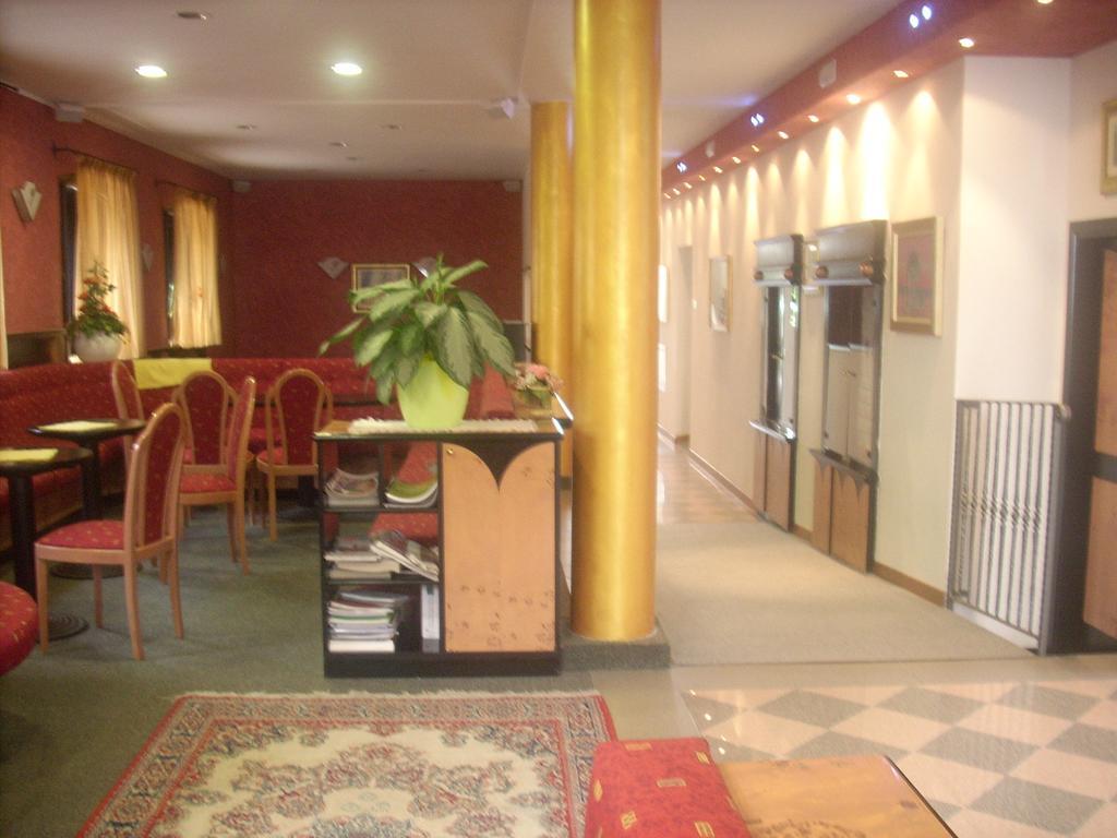 Hotel Concordia Levico Terme Buitenkant foto