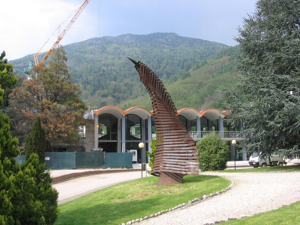 Hotel Concordia Levico Terme Buitenkant foto