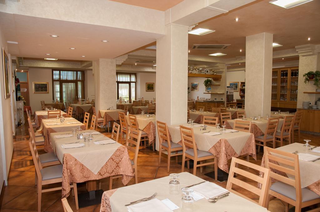 Hotel Concordia Levico Terme Buitenkant foto