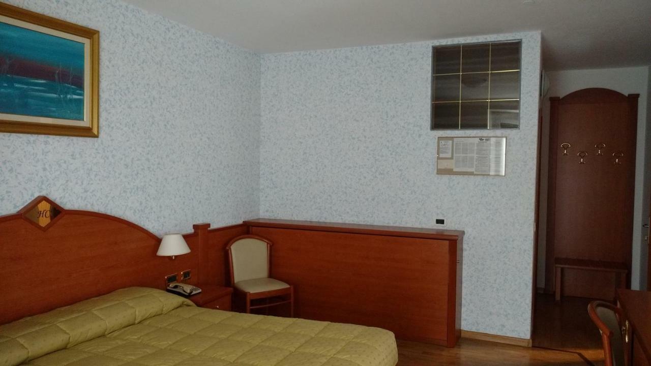 Hotel Concordia Levico Terme Buitenkant foto